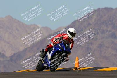 media/Oct-03-2022-Moto Forza (Mon) [[5f077a3730]]/Intermediate Group/Session 4 (Turn 9)/